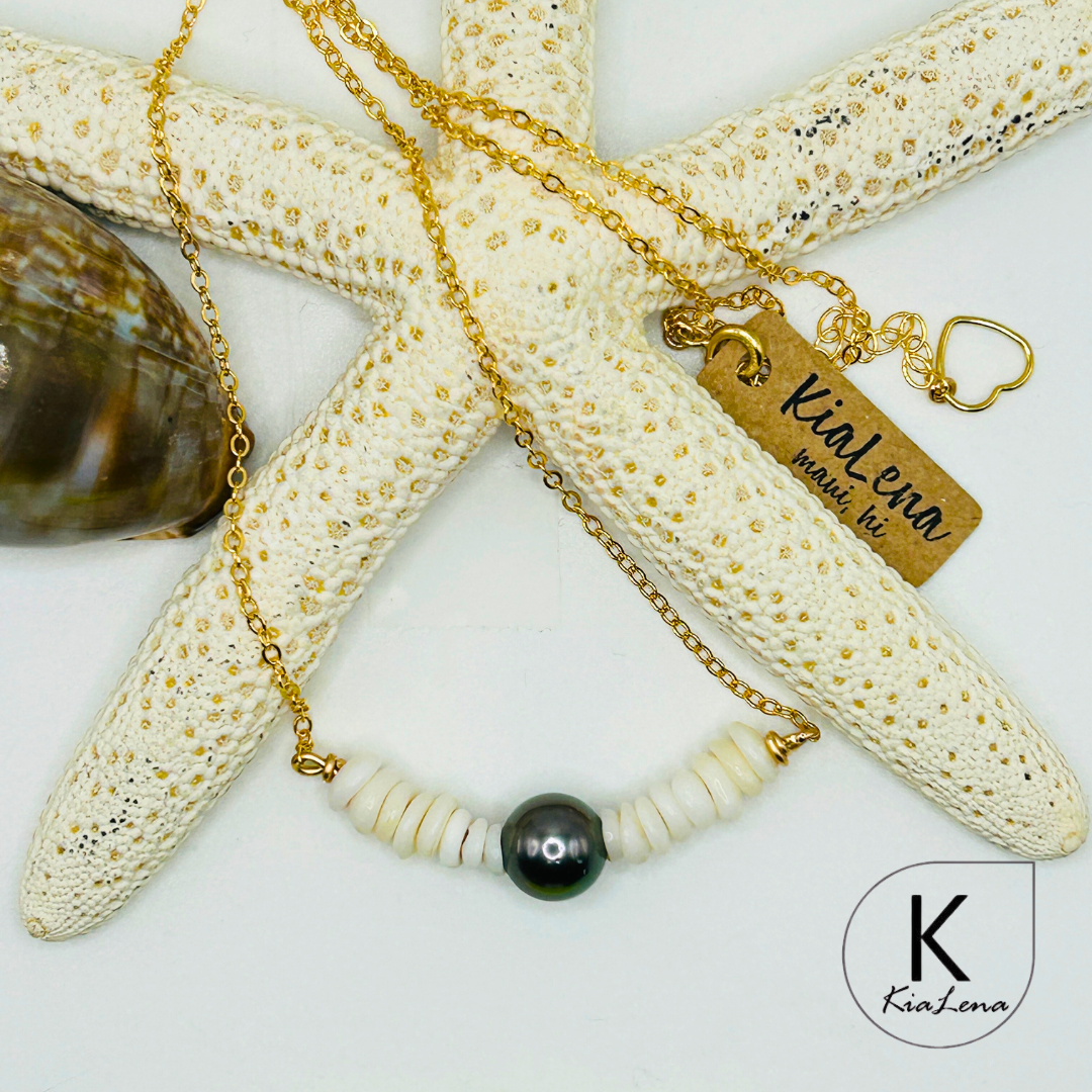 18 1/4" to 20 1/2" Ni'ihau Puka Shell Necklace with Tahitian Pearl