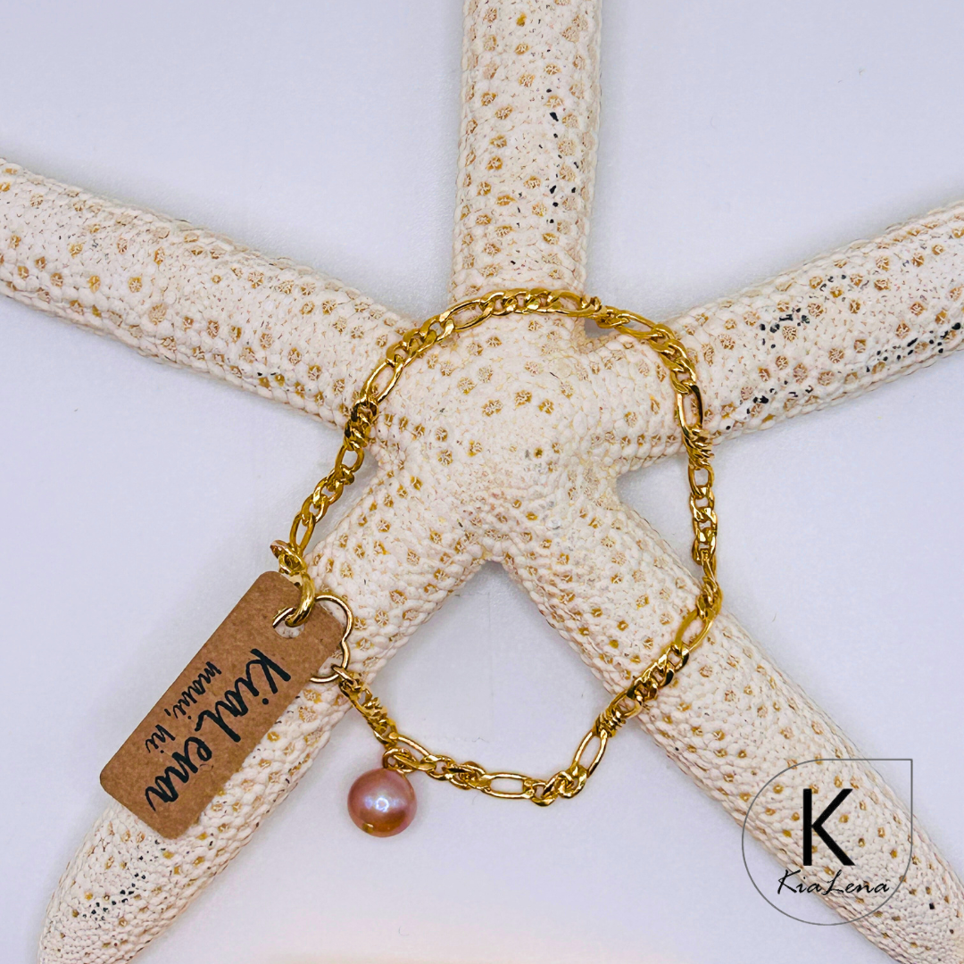 Edison Pearl with Gold Chain Bracelet