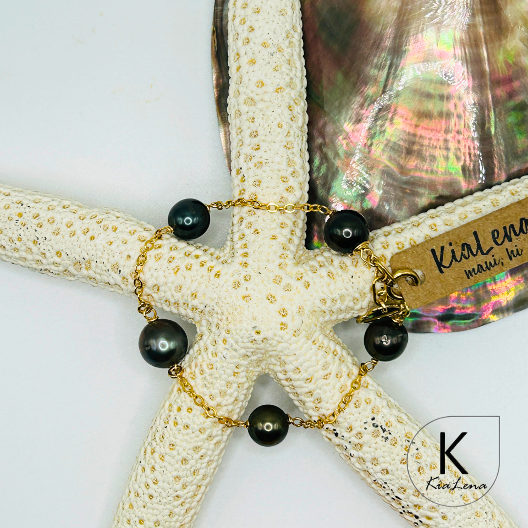 5 Tahitian Pearl Bracelet with Gold Chain