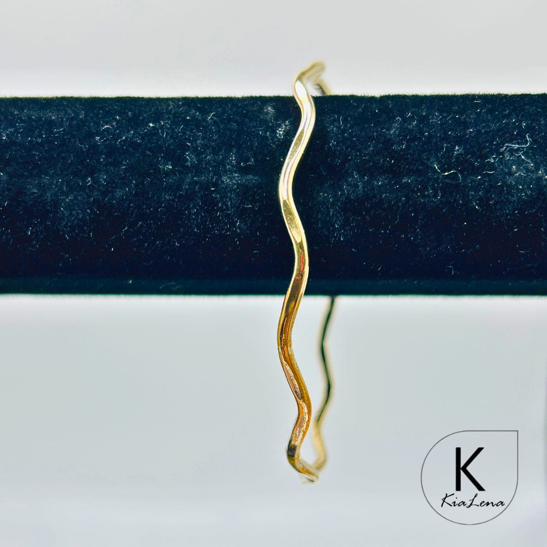 Wavy Bangle 12 Gauge 14k