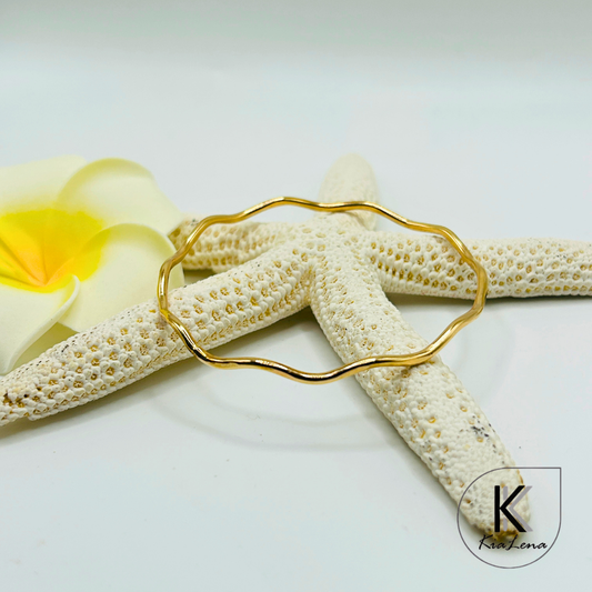 Wavy Bangle