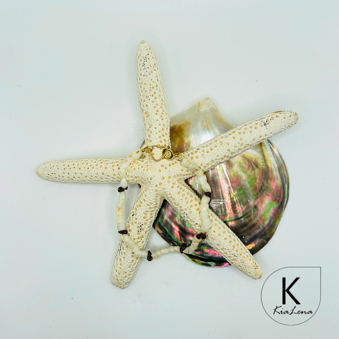 Momi and Kahelelani Ni'ihau Shell Bracelet
