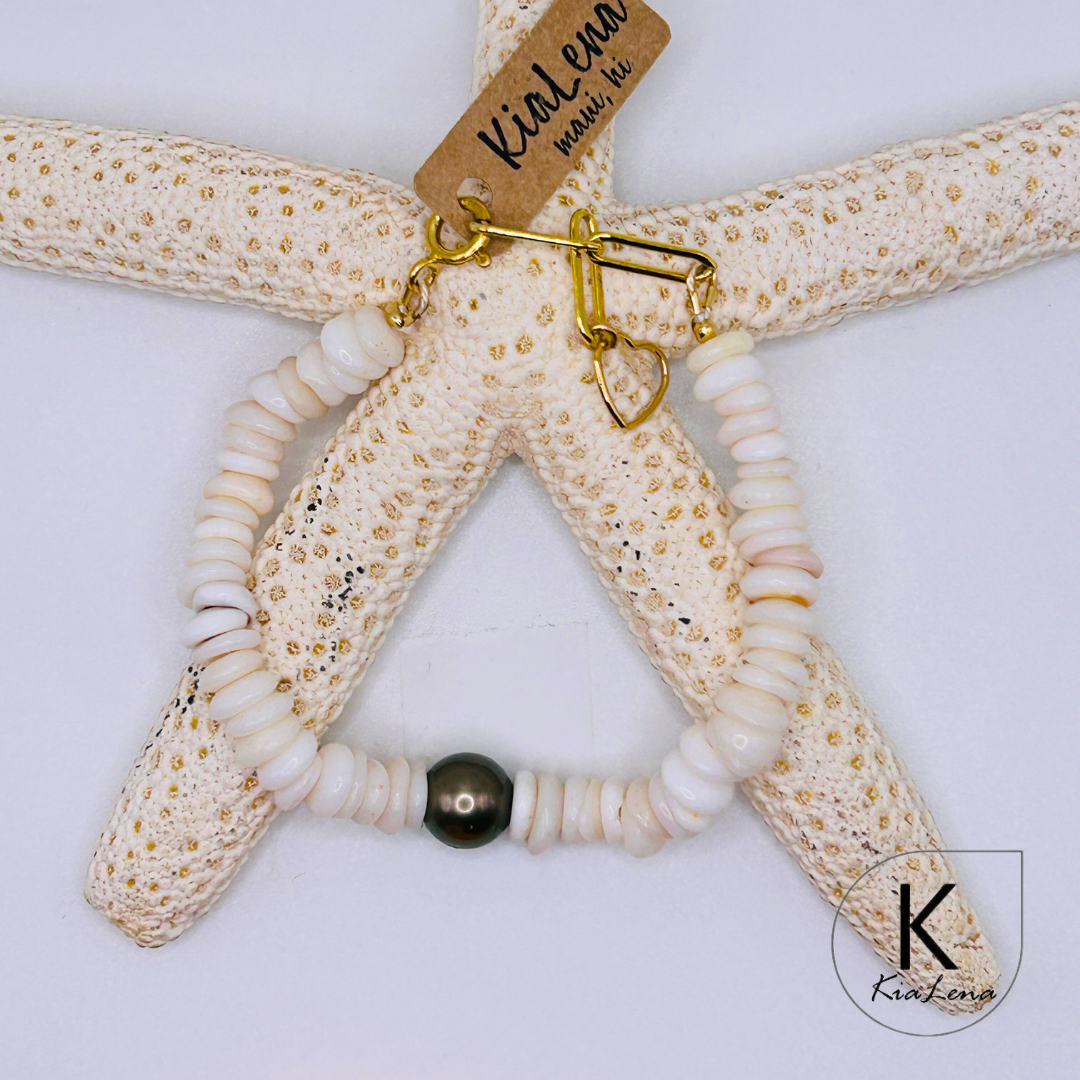 Ni'ihau Puka Shell with Tahitian Pearl Bracelet