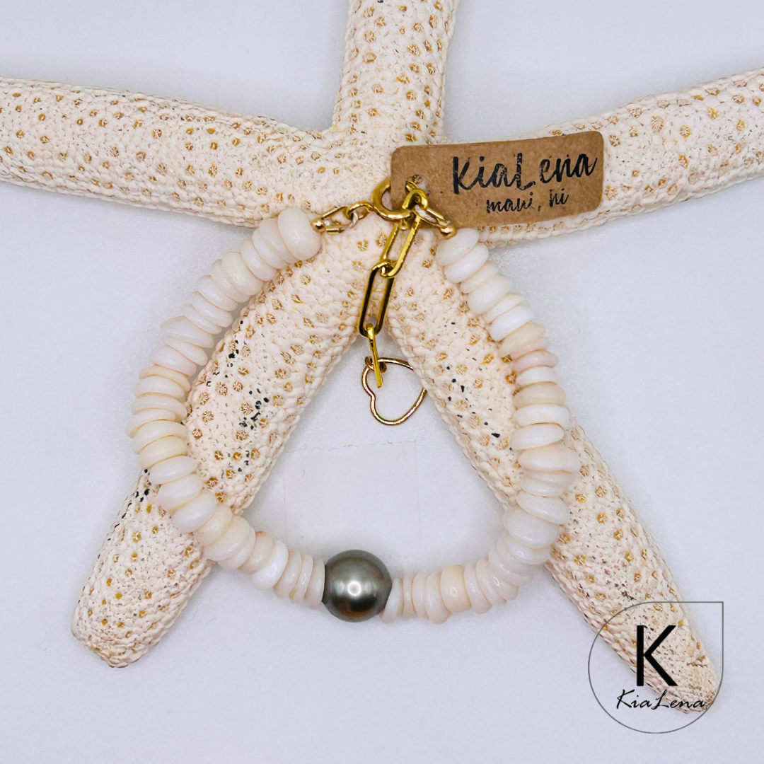 Ni'ihau Puka Shell with Tahitian Pearl Bracelet