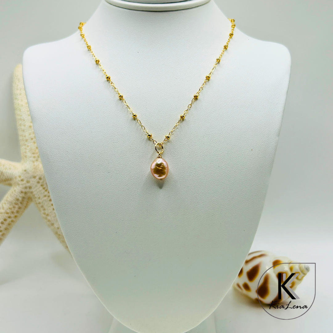 Solitaire Edison Keshi Pearl Necklace