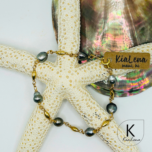 Tahitian Keshi Pearl with Gold Chain Bracelet