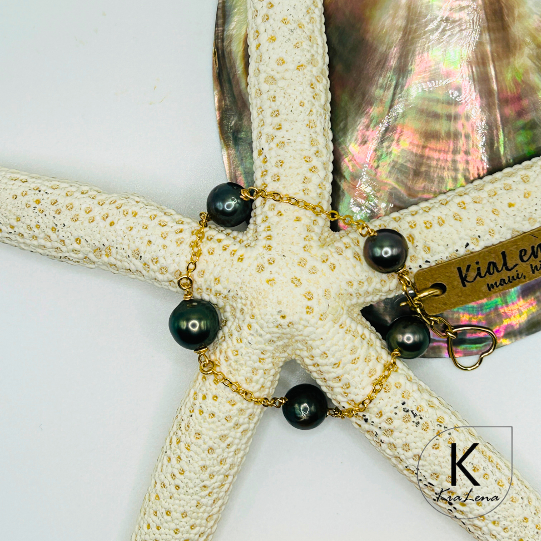 5 Tahitian Pearl Bracelet with Gold Chain