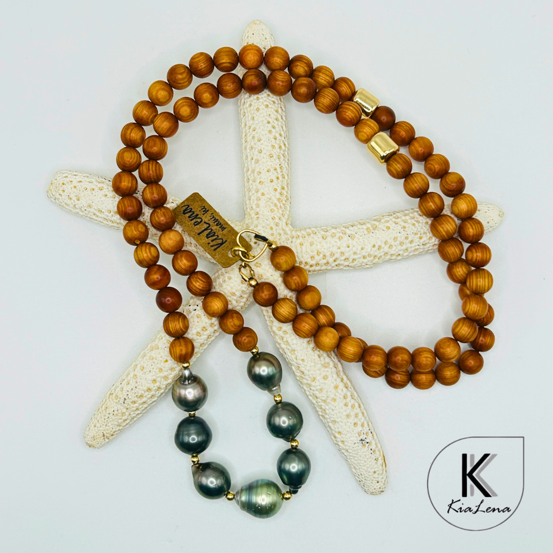 7 Tahitian Pearl with Sandalwood Necklace