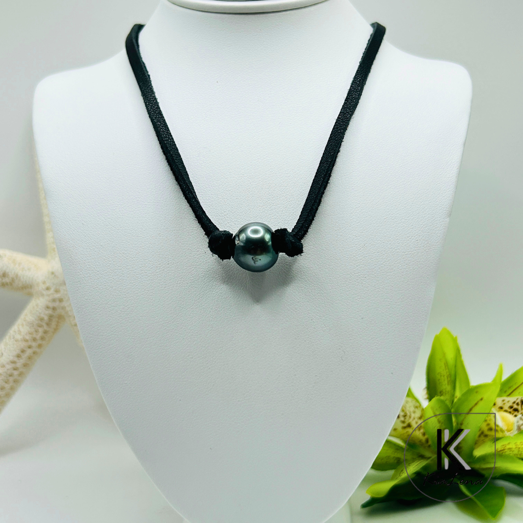 Solitaire Tahitian Pearl with Deer Hide Necklace